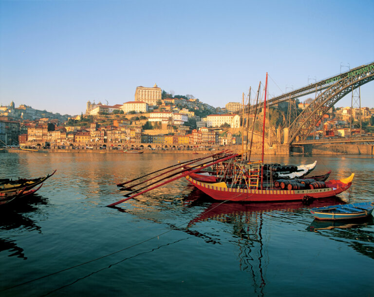 porto, ribeira photo by joão paulo
